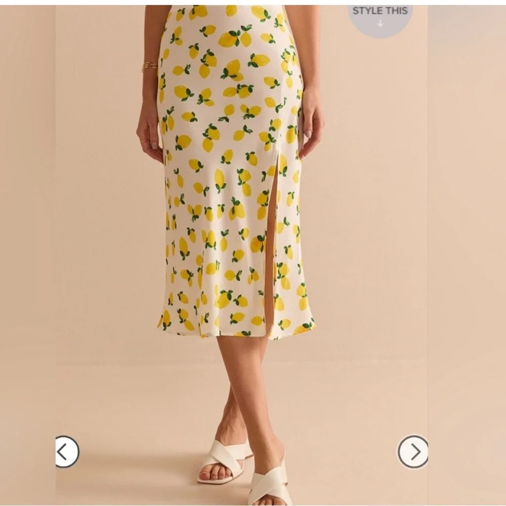 🍋Lemon Print "Francesca's" Fitted Midi Skirt - Picture 5 of 6